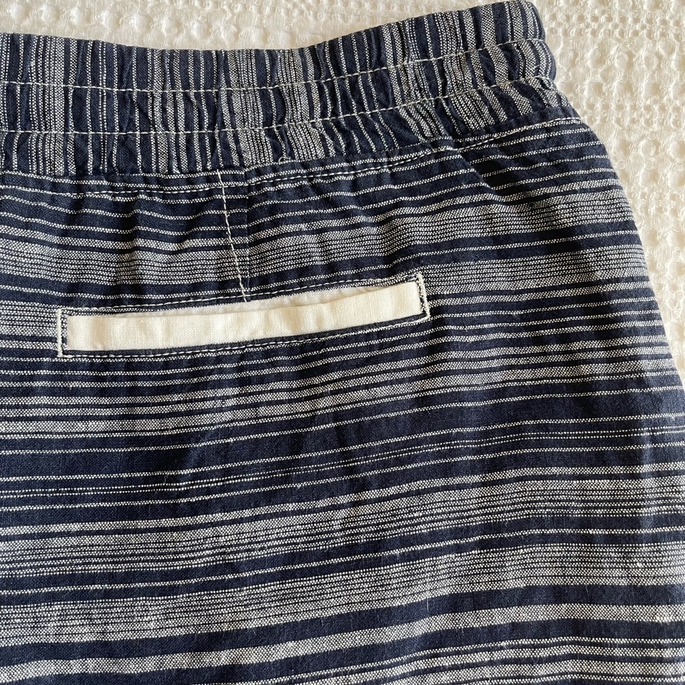 Athleta Linen Jacquard Sandbar Shorts • Navy Stripe - Picture 6 of 8